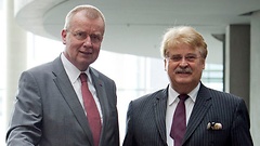 Ruprecht Polenz (CDU/CSU) und Elmar Brok (EVP-Fraktion)