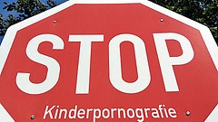 Stop-Schild Kinderpornografie