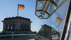 Ein Eckturm des Reichstagsgebäudes