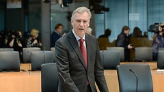 Jörg Ziercke vor seinem ersten Zeugenauftritt im Ausschuss.