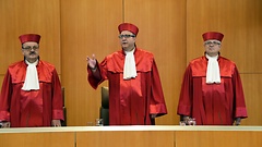 Der Zweite Senat des Bundesverfassungsgerichts bei der Urteilsverkündung