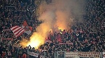 Video Gewalt in und um Fußballstadien