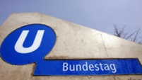 Zugang zur U-Bahn-Station 'Bundestag'