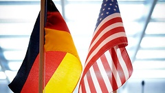 Die transatlantischen Beziehungen sind Thema einer Debatte am am Donnerstag, 8. November.