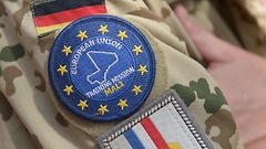 Logo der Ausbildungsmission auf der Uniform eines Bundeswehrsoldaten in Koulikoro in Mali 