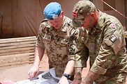 Deutscher und dänischer Soldat in Mali