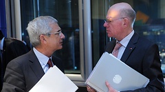 MM. Bartolone (à g.) et Lammert lors d’un entretien au Bundestag en 2013