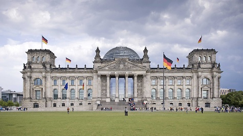 Das Reichstagsgebäude ist ein Besuchermagnet der Bundeshauptstadt Berlin