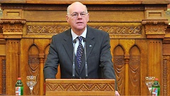 Bundestagspräsident Norbert Lammert im ungarischen Parlament