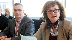 Markus Löning (links) und Gabriele Molitor (rechts) im EU-Ausschuss.