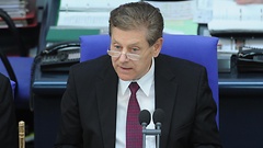 Bundestagsvizepräsident Eduard Oswald hat den Vorsitz bei Plenarsitzungen des Deutschen Bundestages.