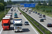 Die Bewirtschaftung der Autobahnen und Bundesstraßen beschäftigt den Ausschuss.