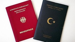 Türkischer und deutscher Reisepass