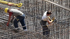 Bauarbeiter auf einer Baustelle