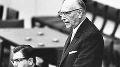 Alterspräsident William Borm während seiner Rede am 20. Oktober 1969