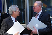 MM. Bartolone (à g.) et Lammert lors d’un entretien au Bundestag en 2013