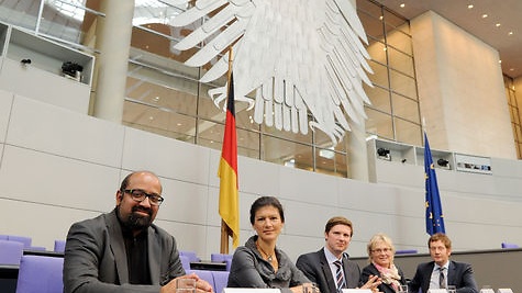 Die stellvertretenden Fraktionsvorsitzenden Josef Winkler, Sahra Wagenknecht, Dr. Florian Toncar, Christine Lambrecht, Michael Kretschmer in der Podiumsdiskussion von Jugend und Parlament am 4. Juni 2013