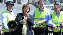 Abgeordnete Stefan Zierke, Ulla Schmidt, Gero Storjohann, Ingo Gädechens vor dem Start