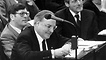 20.03.1981: Oppositionsführer Helmut Kohl (vorn) und seine Fraktionskollegen Philipp Jenninger (l) und Walther Leisler Kiep (r)