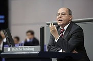 Gregor Gysi, Vorsitzender der Fraktion Die Linke