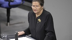 Simone Veil, Klick vergrößert Bild