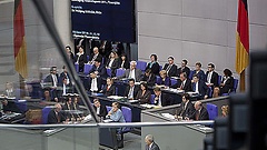 Medienwand im Plenum