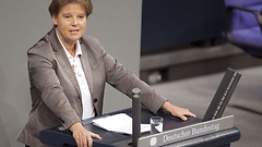 Ulrike Flach (FDP) eröffnete die Debatte.