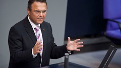 Bundesminister Friedrich spricht zum Einsatz der Bundeswehr
