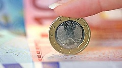 Euromünze und -scheine