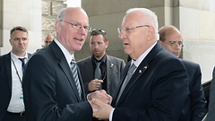 Norbert Lammert, Reuven Rivlin vor dem Reichstagsgebäude