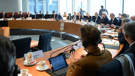 Teilnehmer einer Sitzung des Auswärtigen Ausschusses im Paul-Löbe-Haus. © Sitzung des Auswärtigen Ausschusses.