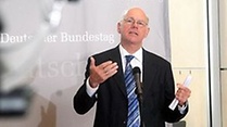 Video Lammert begrüßt Klarstellungen im Karlsruher Urteil