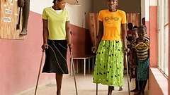 20.000 Menschen fallen jährlich Landminen und Blindgängern zum Opfe