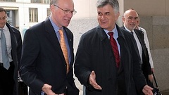 Norbert Lammert, Philippos Petsalnikos