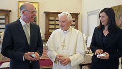 Norbert Lammert, Papst Benedikt XVI., Katrin Göring-Eckardt am 30. Mai im Vatikan