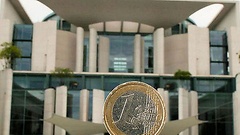 Bundeskanzleramt und 1-Euro-Münze