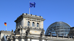 EU-Flagge auf dem Reichstagsgebäude