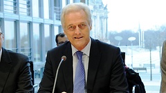Der neue Vorsitzende des Bundestagsausschusses für Wirtschaft und Energie, Peter Ramsauer