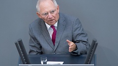 Bundesfinanzminister Wolfgang Schäuble stellt den Haushaltsentwurf im Plenum vor. twuiunde