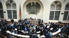 Abstimmung über den Einigungsvertrag im Bonner Wasserwerk am 20. September 1990